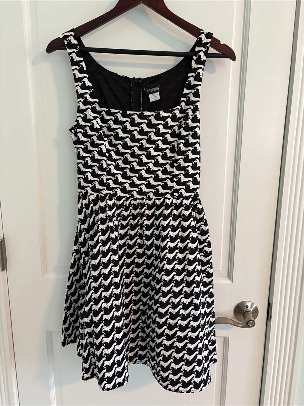 Retrolicious Dachshund Patterned Sleeveless Fit-and-Flare Dress